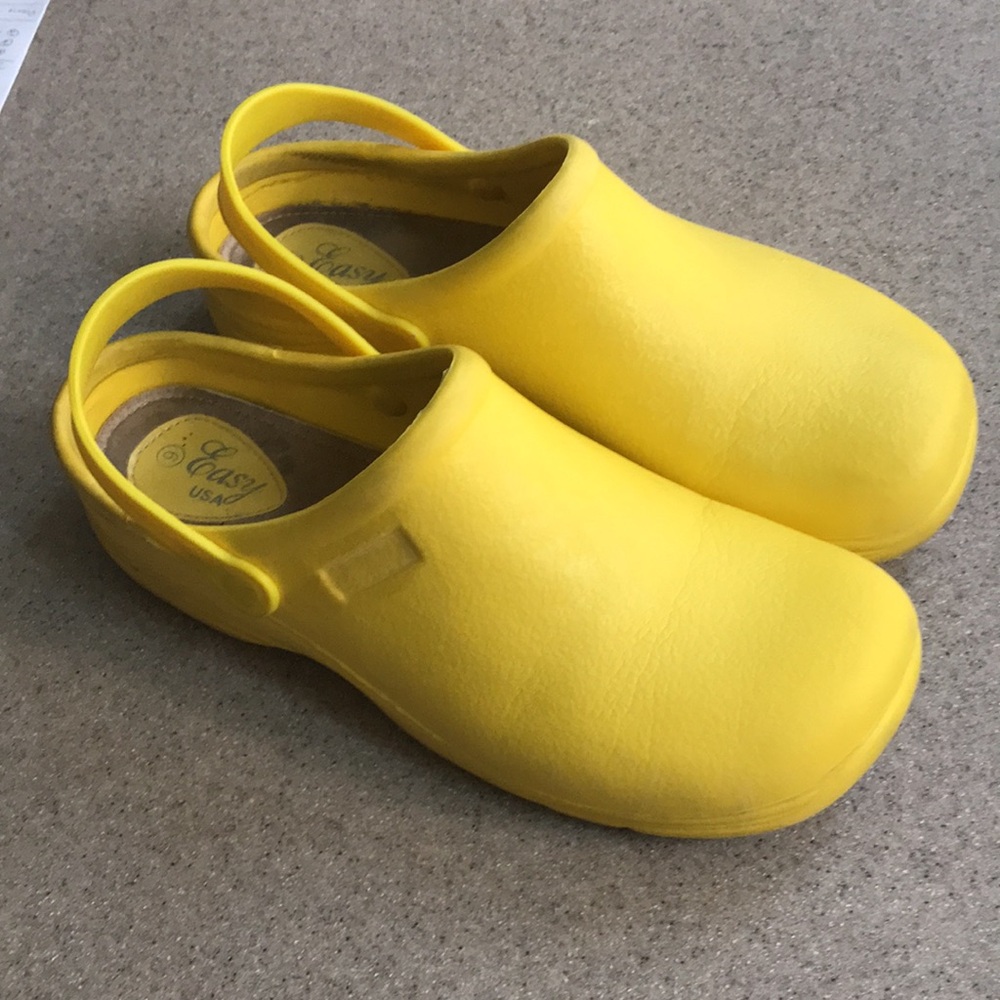EASY USA Comfort Beach Clogs 9